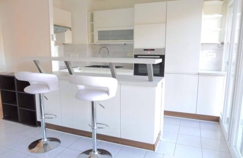 Roquebrune-Cap-Martin Condominio | This condominium is a 0 bedroom(s), 1 bathrooms, located in Roquebrune-Cap-Martin, Provence-Alpes-Côte d'Azur.