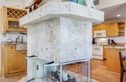 Ocean Shores Casa | This house is a 2 bedroom(s), 2 bathrooms, located in Indialantic, FL.