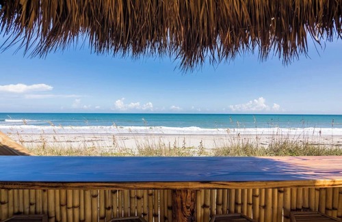 Ocean Shores Casa | This house is a 2 bedroom(s), 2 bathrooms, located in Indialantic, FL.