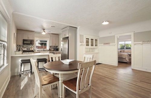 Lodi Casa | This house is a 2 bedroom(s), 2 bathrooms, located in Lodi, CA.