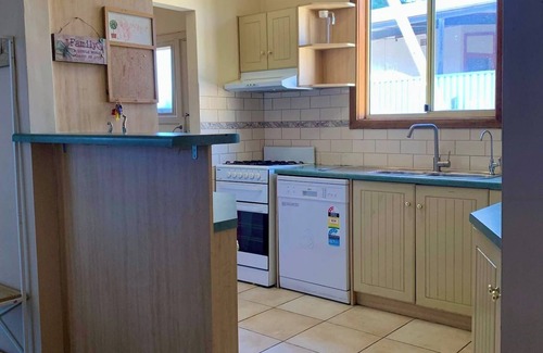 Holden Hill Casa | This house is a 3 bedroom(s), 1 bathrooms, located in Holden Hill, SA.