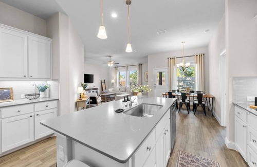 Keller Casa | This house is a 2 bedroom(s), 2 bathrooms, located in Fort Worth, TX.