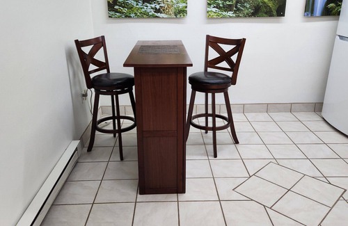 Jamestown Apartamento | This is the cozy rooftop cottage