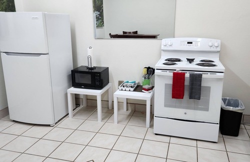 Jamestown Apartamento | This is the cozy rooftop cottage