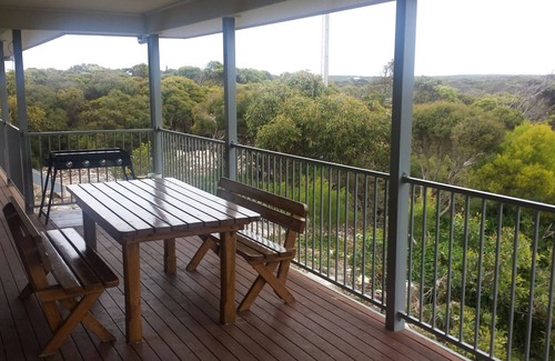 Newland Casa | Esta moderna casa de vacaciones de 4 dormitorios ofrece a las familias y parejas una escapada estupenda.