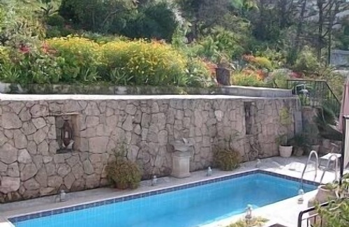 Bellapais Cabaña | Una hermosa cabaña en Bellapais Village con piscina privada y maravillosas vistas