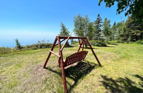 Grand Marais Hotel | Thomsonite Inn on Lake Superior