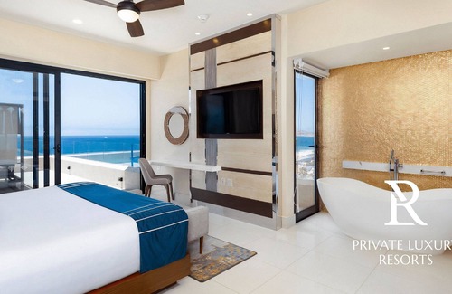 San José del Cabo Complejo | Three Bdr Penthouse Ocean Front-Villa La Valencia