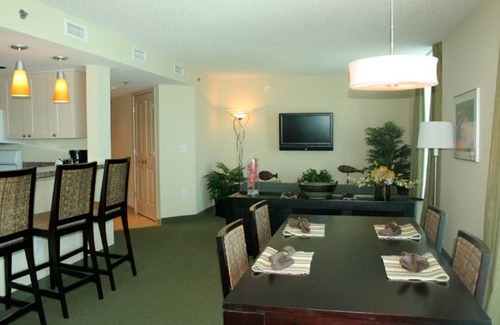 Crescent Beach Complejo | Three Bedroom, Ocean Front, Luxury Condo, North Myrtle Beach, SC 3945378