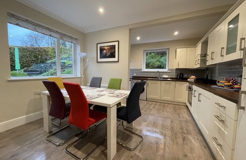 Braithwaite Cabaña | Three Peaks - a bungalow that sleeps 6 guests in 3 bedrooms