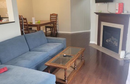 Cardinal Creek Casa | Three-room townhouse