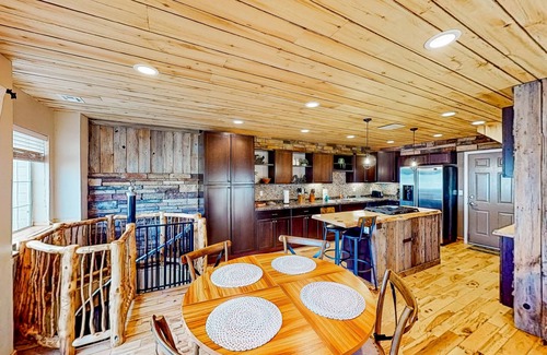 Ponderosa Trails Casa | Three-story mountain-view home with fireplaces, washer/dryer, AC, dog-friendly!