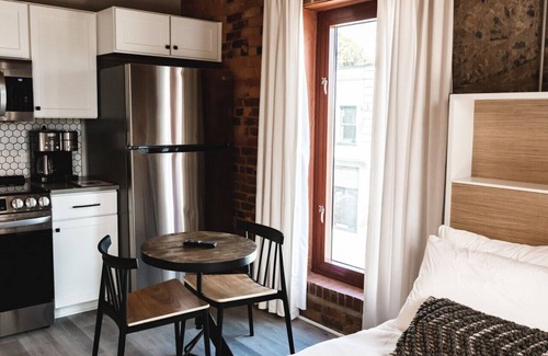 Jonesville Apartamento | Three Trails Downtown Elkin, Studio Loft, Train View