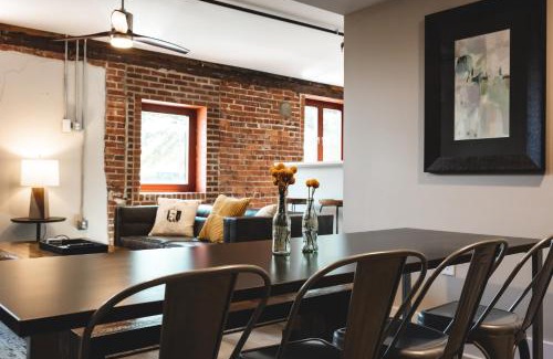 Jonesville Apartamento | Three Trails Downtown Elkin