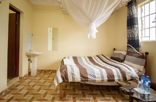 Naivasha Hotel | Three Ways Hotel & Restaurant