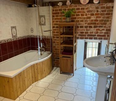 Aldborough Casa | Threshers Barn and Shire Horse Barn