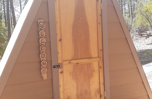 Mountainair Cabina | Thunderbird tiny A-Frame