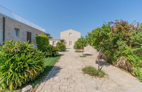 Modica Casa | Thyme - open space in the Hyblean countryside