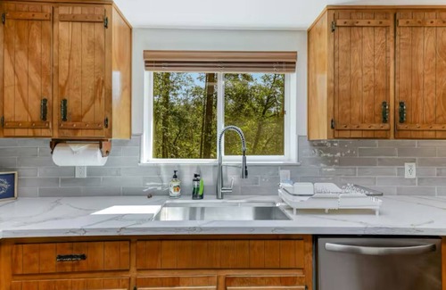 O'Brien Casa | Timber Lodge Tranquil Forest & Easy Lake Access!