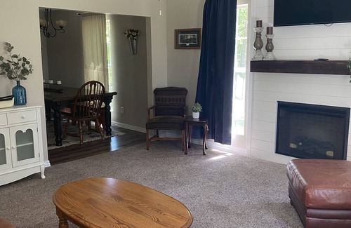 Lebanon Casa | Timber Pointe located near the Niangua River & Bennett Spring State Park