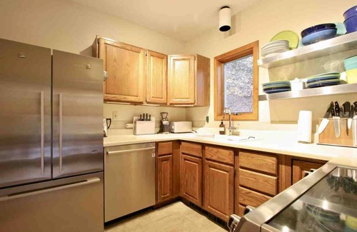 Egremont Casa | Timberdoodle-una casa en el árbol junto a la montaña