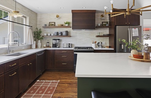 University District Casa | Timeless Comfort: Unwind in Our Remodeled 3 bedroom Retreat