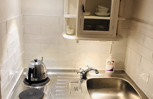 Oud-Zuilen Cabina | Pequeña cabaña en el pueblo de OZ