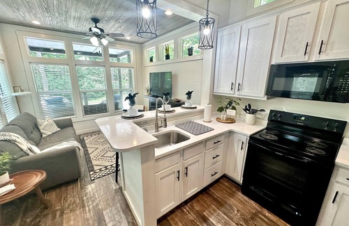 Monteagle Casa | Tiny Haven at the Retreat