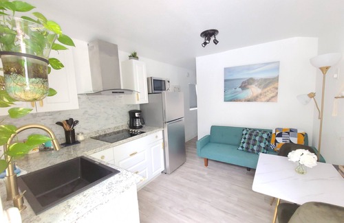 Longwood Cabaña | Tiny Hidden Cottage