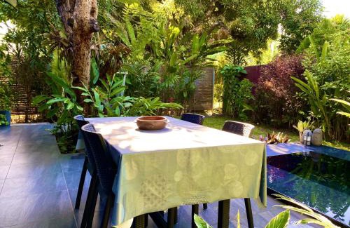 Punaauia Casa | Tiny house with pool near Vaiava beach