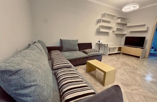 Tirana Apartamento | Tirana - GGpremiumstays ApartHotel - Double bedroom city center apartment - Airport shuttle - Private parking