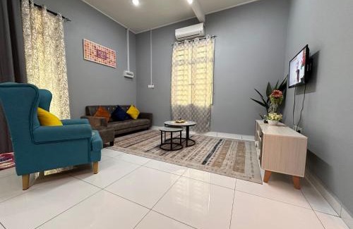 Tanah Merah Casa | Tok Wan's Studio Homestay