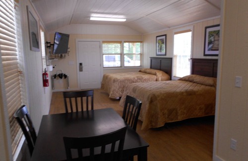 Negreet Cabina | Toledo Bend RV Resort and Cabins