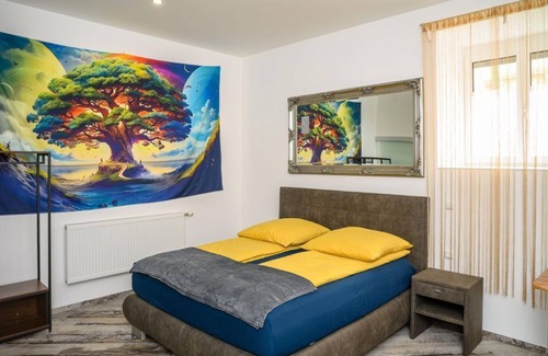 Enns Cama Y Desayuno | TOP 3 Double room - Plaza Cafe & Bar