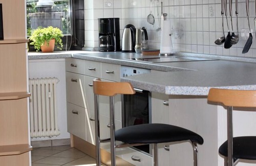 Lindenthal Apartamento | Top apartamento en el distrito universitario, cerca del centro, 2 dormitorios, balcón, aparcamiento privado