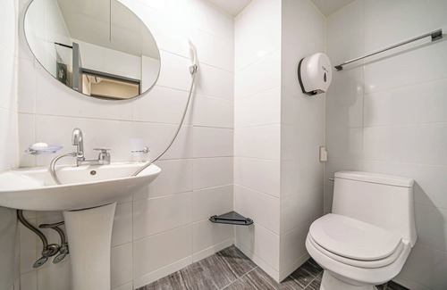 Choryang Hotel | Top Motel