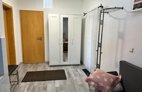 Tornow Apartamento | Tornower Waldhäusl, perfekt gelegen 60 km vor Berlin, auf der Schwelle zum Spreewald und nahe Tropical Islands