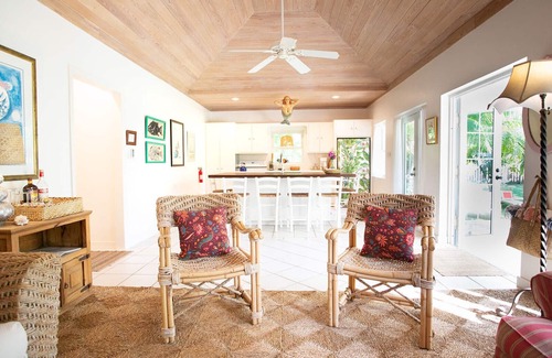 Dunmore Town Cabaña | Casa de Touchstone en la playa - Propiedad tropical de 1 acre