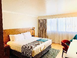 Mission Valley West Hotel | Town and Country San Diego