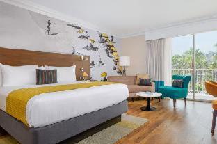 Mission Valley West Hotel | Town and Country San Diego