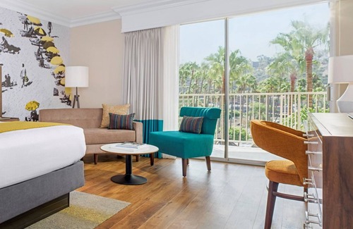 Mission Valley West Hotel | Town and Country San Diego