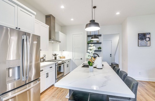 OST - South Union Casa | Townhome 3 Mi to Texas Med Ctr & Hermann Park