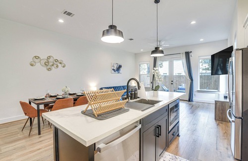 OST - South Union Casa | Townhome 3 Mi to Texas Med Ctr & Hermann Park