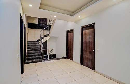 Gurugram Hotel | Townhouse Akshay Hotel