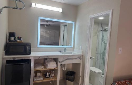 Brawley Hotel | Townhouse Inn and Suites