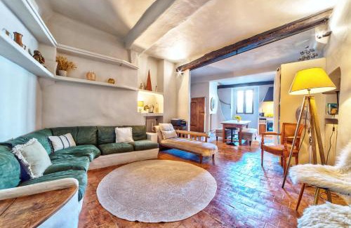 Mougins Town Centre Apartamento | TOWNHOUSE MOUGINS in the old village, fantastic view, sea and mountains