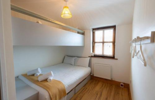 Dingle Casa | Townside Stay - New Town Dingle