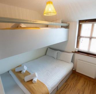 Dingle Casa | Townside Stay - New Town Dingle
