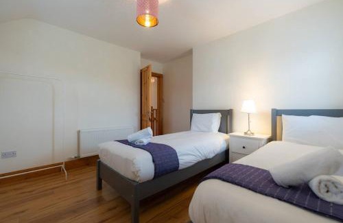 Dingle Casa | Townside Stay - New Town Dingle