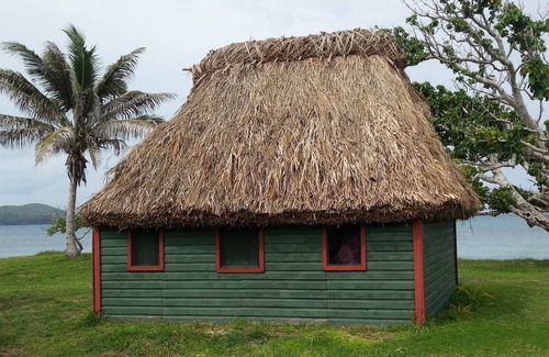 Navotua Cabaña | Bure tradicional frente al mar en la auténtica aldea de Yasawa